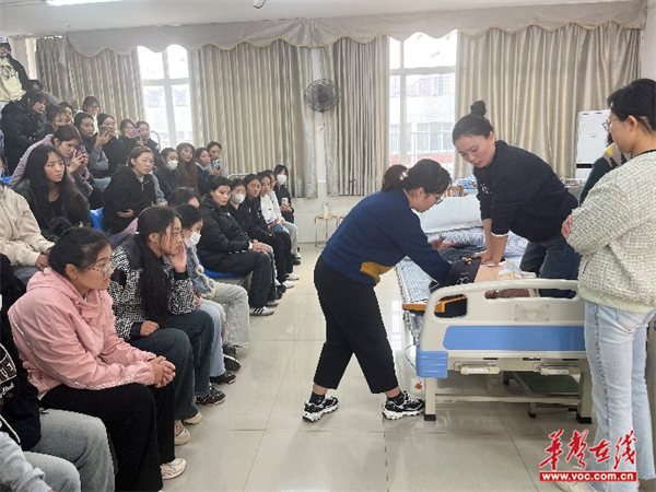 图片2.jpg 图片2.jpg